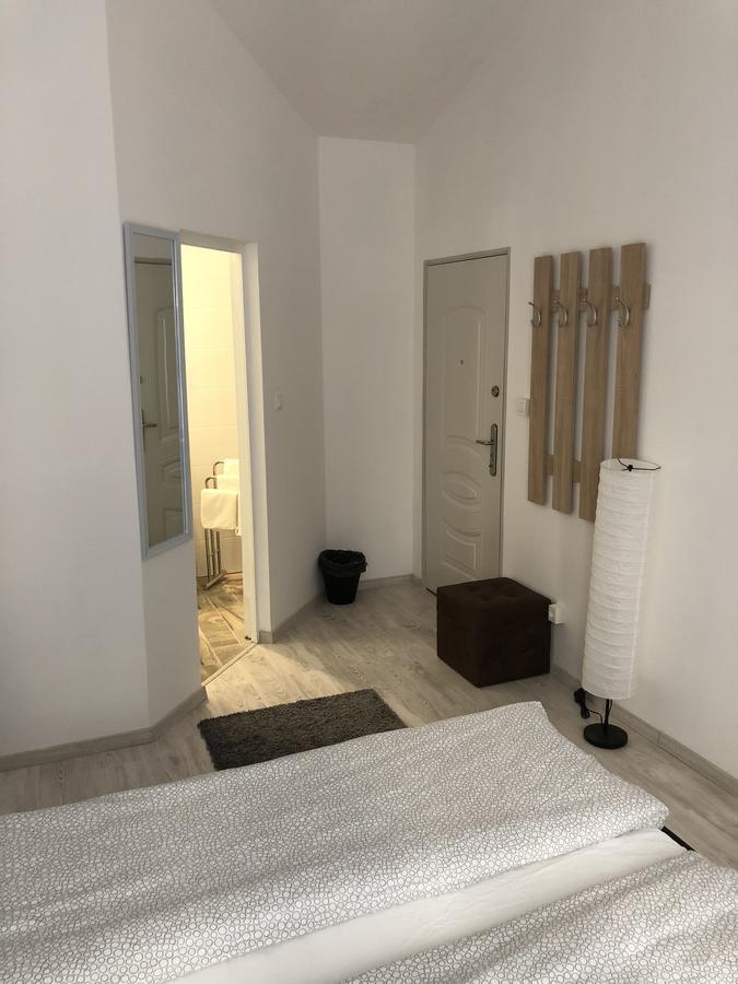 Vinolia Apartment's